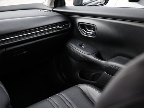 Certified 2024 Honda HR-V EX-L image 27