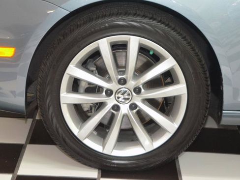 Used 2015 Volkswagen Eos Komfort FWD image 12