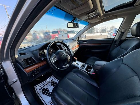 Used 2014 Subaru Outback 2.5i Limited image 5