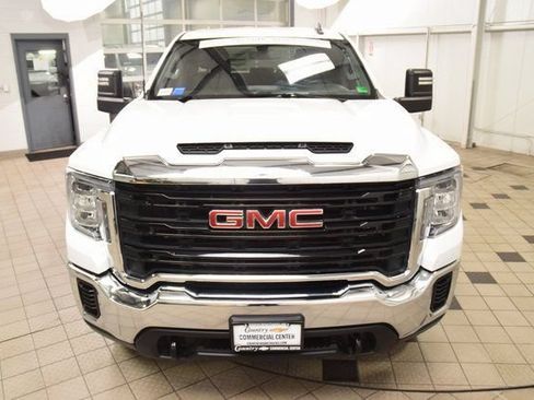 Used 2023 GMC Sierra 2500 Pro w/ Convenience Package AWD/4WD image 2