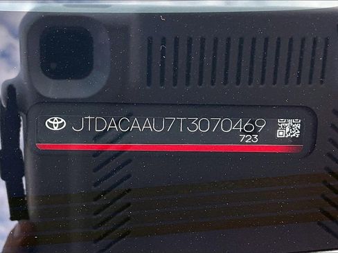 Used 2026 Toyota Prius LE image 18