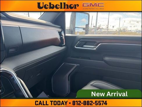 Used 2024 GMC Sierra 2500 Denali w/ Denali Reserve Package image 32