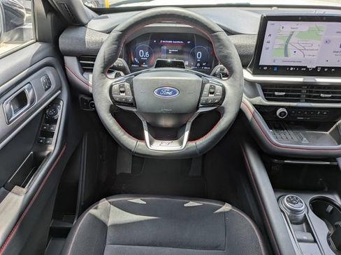 Used 2025 Ford Explorer ST AWD/4WD image 19