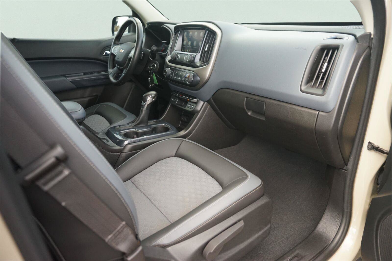 Used 2022 Chevrolet Colorado Z71 RWD image 17
