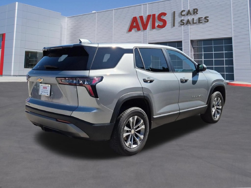 Used 2026 Chevrolet Equinox LT FWD image 5