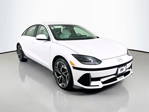 New 2025 Hyundai Ioniq 6 SEL image 3