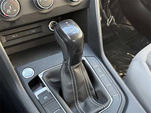 Certified 2022 Volkswagen Taos S image 24