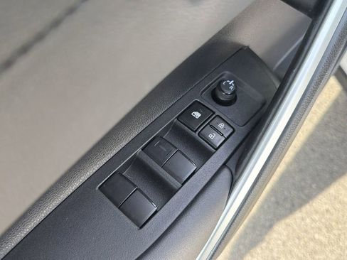 Used 2024 Toyota Corolla Cross XLE w/ Convenience Package FWD image 23