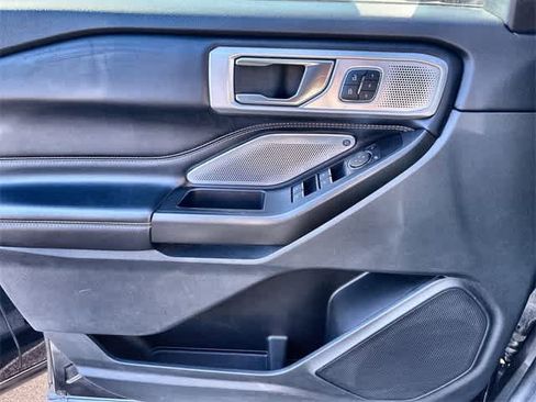 Used 2020 Ford Explorer ST w/ Premium Technology Package image 41