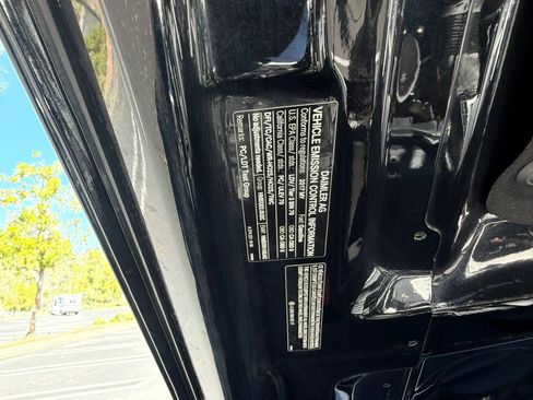 Used 2017 Mercedes-Benz E 300 4MATIC image 38