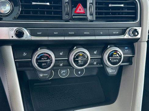 Used 2023 Genesis G70 2.0T w/ Sport Prestige Package image 20