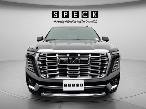 New 2026 GMC Yukon XL Denali w/ Sun & Power Step Package AWD/4WD image 8
