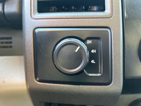 Used 2022 Ford F350 XL w/ Power Equipment Group image 11