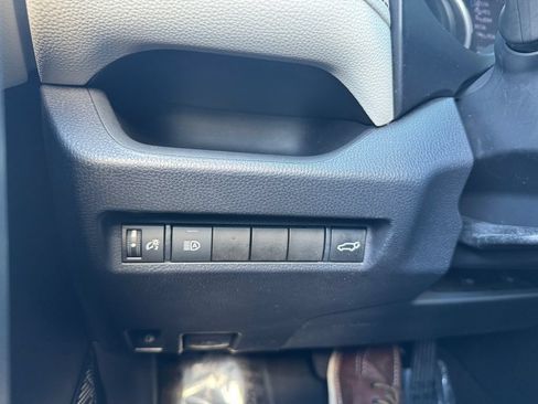Used 2020 Toyota RAV4 XLE w/ Convenience Package AWD/4WD image 28