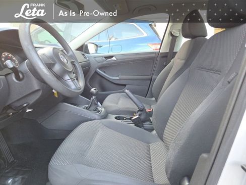Used 2011 Volkswagen Jetta 2.0L Base image 13