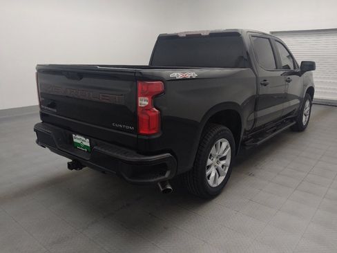 Used 2020 Chevrolet Silverado 1500 Custom w/ Custom Convenience Package AWD/4WD image 9