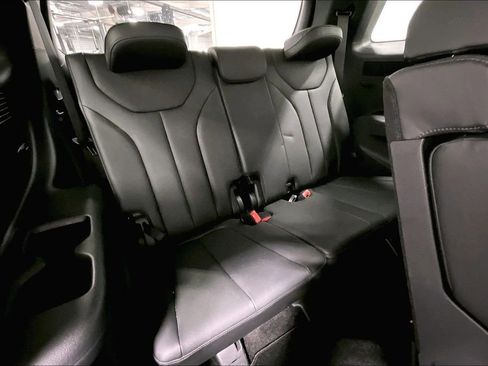 Used 2025 Hyundai Palisade SEL image 37