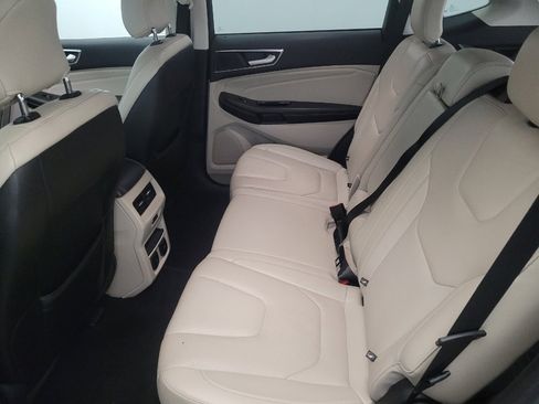 Used 2016 Ford Edge Titanium w/ Equipment Group 301A image 18