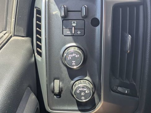 Used 2017 Chevrolet Silverado 1500 LT w/ All Star Edition AWD/4WD image 24