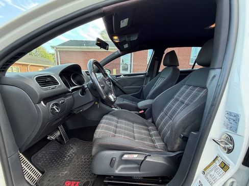 Used 2013 Volkswagen GTI 4-Door FWD image 12