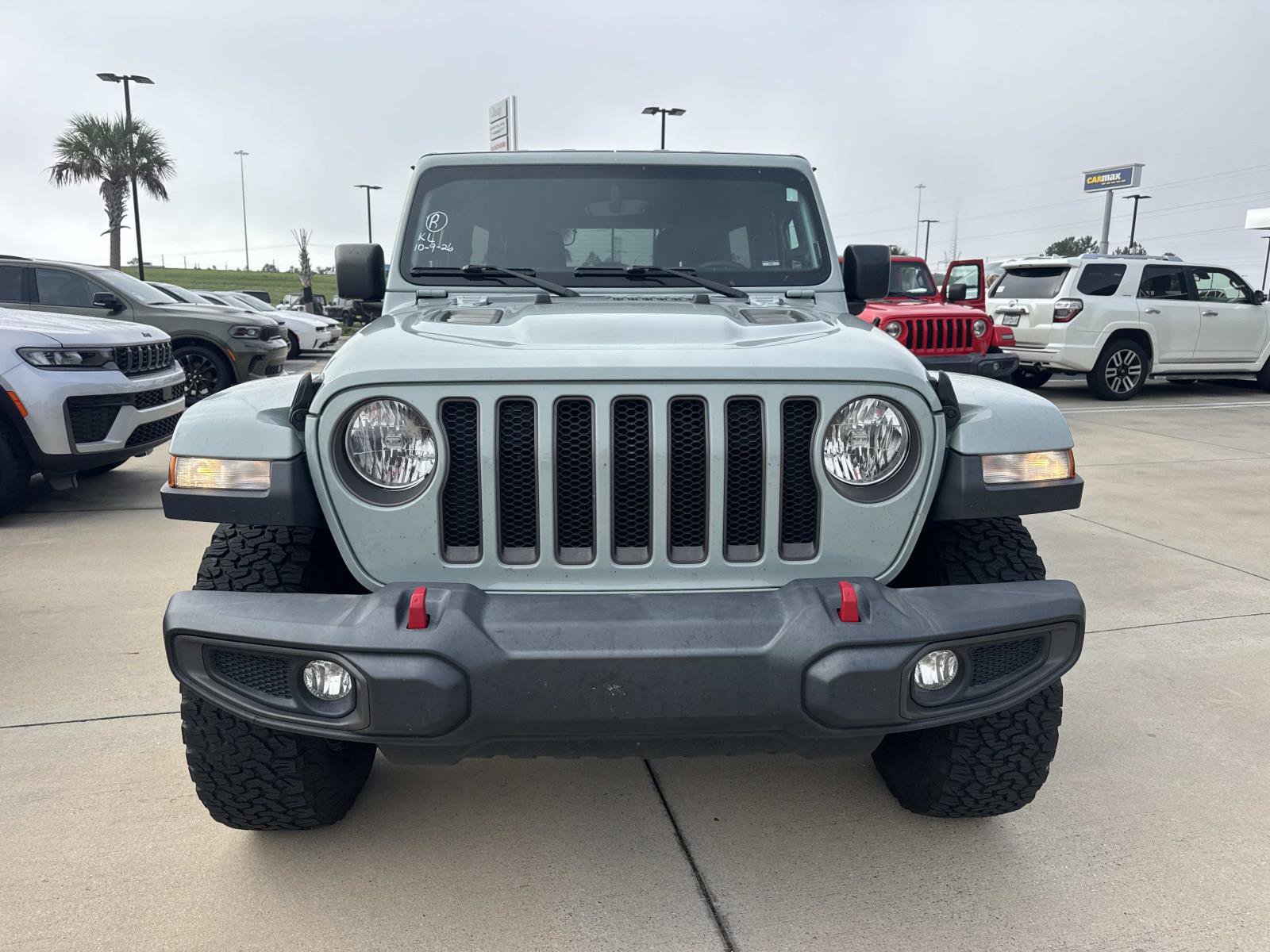 Used 2023 Jeep Wrangler Unlimited Rubicon w/ Cold Weather Group AWD/4WD image 2