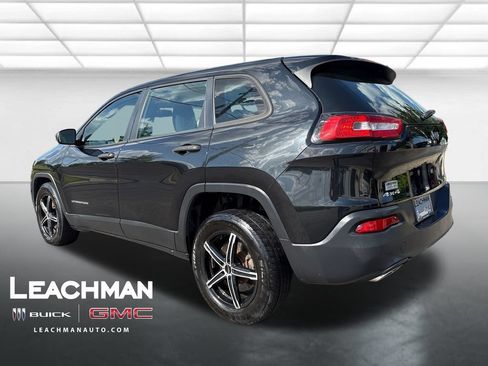 Used 2016 Jeep Cherokee Sport AWD/4WD image 6