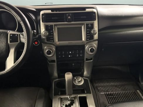 Used 2013 Toyota 4Runner SR5 AWD/4WD image 17