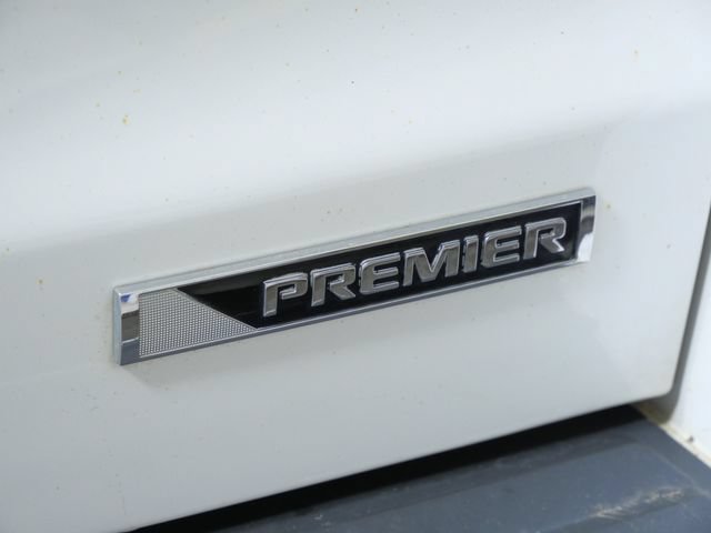 Used 2018 Chevrolet Suburban Premier AWD/4WD image 10