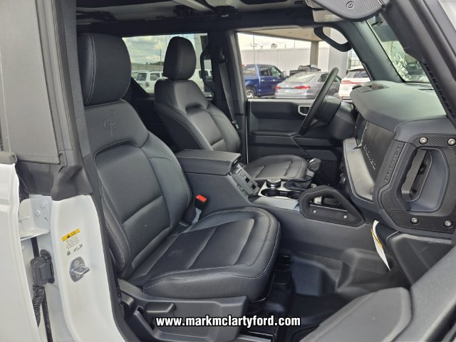 New 2026 Ford Bronco Badlands w/ Sasquatch Package AWD/4WD image 14
