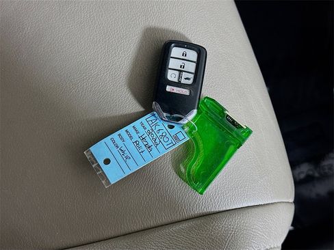 Used 2022 Honda Pilot Touring image 39