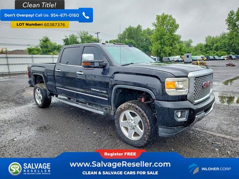 Used 2015 GMC Sierra 2500 Denali w/ Duramax Plus Package RWD image 5