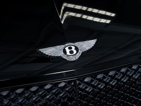 Used 2022 Bentley Bentayga AWD/4WD image 6