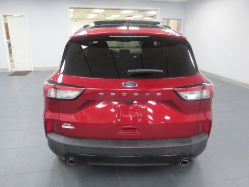 Certified 2021 Ford Escape SE w/ SE Sport Appearance Package image 6