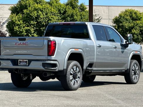 New 2025 GMC Sierra 2500 Denali w/ Denali Reserve Package image 5
