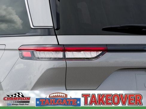 New 2026 Jeep Grand Cherokee Limited AWD/4WD image 9