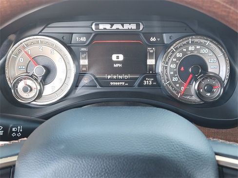 Used 2022 RAM 1500 Limited w/ Body Color Bumper Group image 17