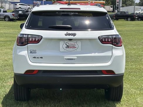 New 2026 Jeep Compass Latitude AWD/4WD image 9