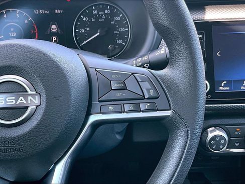 Certified 2023 Nissan Kicks SV FWD image 17