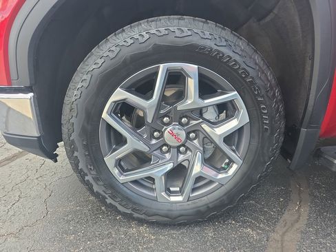 Certified 2024 GMC Sierra 1500 SLT w/ SLT Premium Package AWD/4WD image 29