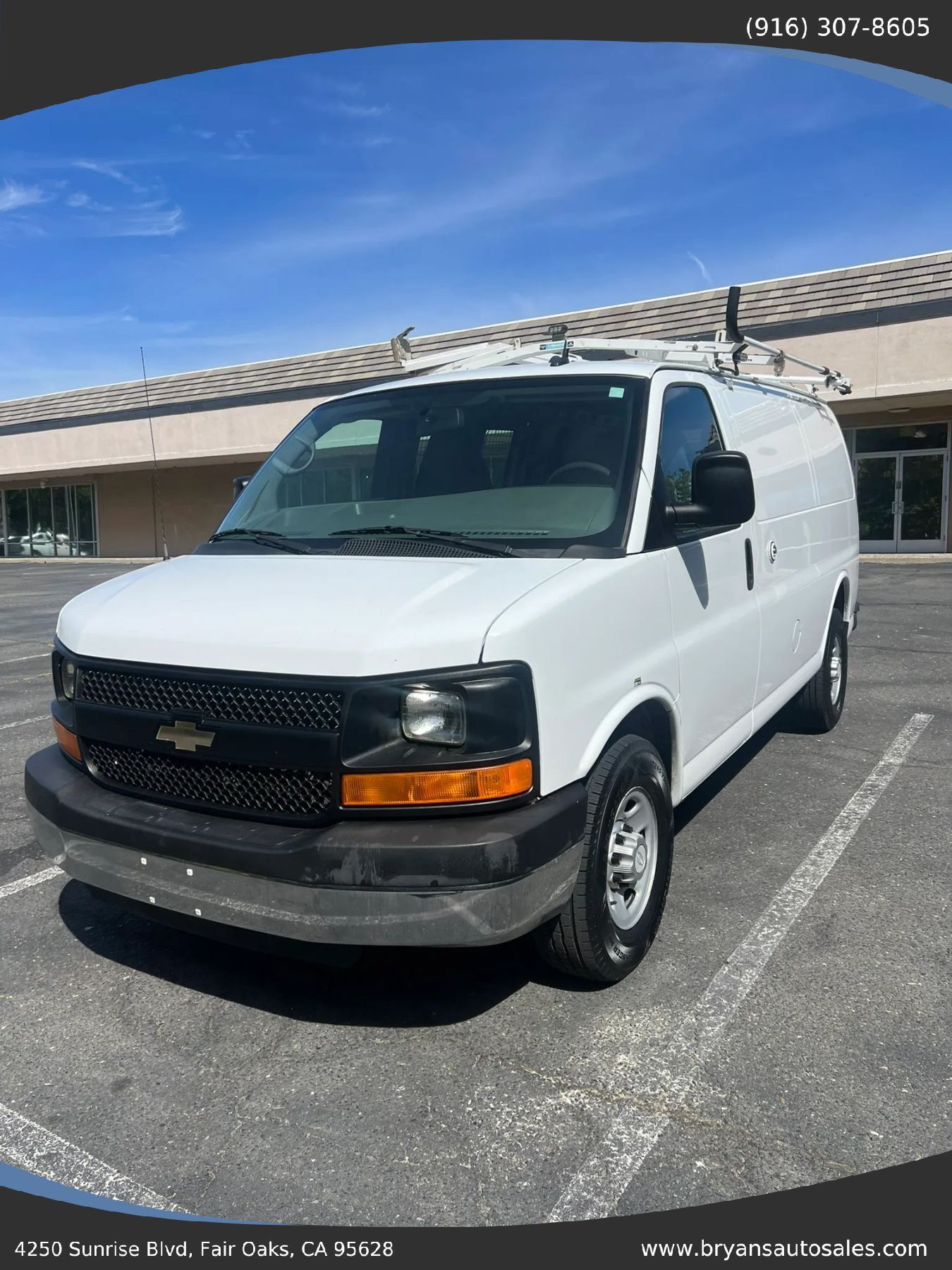 Used 2014 Chevrolet Express 2500 RWD image 1