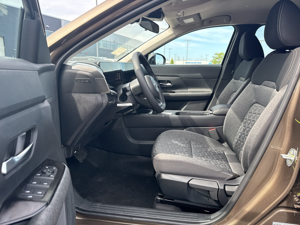New 2027 Nissan Kicks SV AWD/4WD image 11