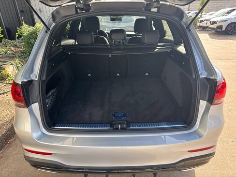 Used 2021 Mercedes-Benz GLC 300 image 6