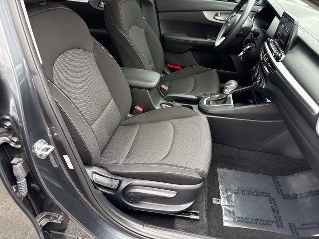 Used 2024 Kia Forte LXS FWD image 7