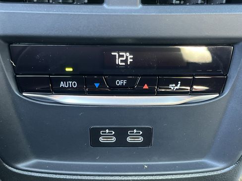 New 2026 BMW 330i Sedan w/ Premium Package image 22