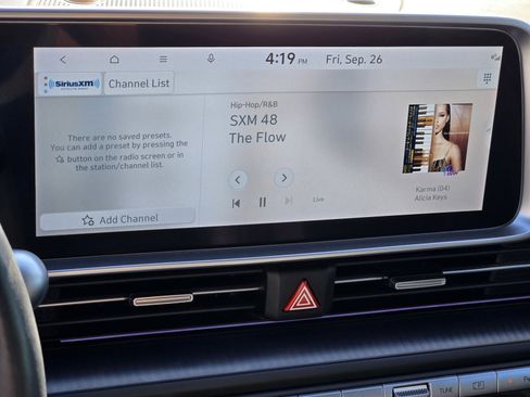 Used 2023 Hyundai Ioniq 6 Limited image 16