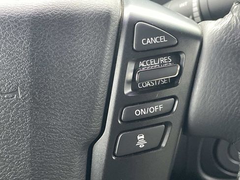 Used 2023 Nissan Frontier SV w/ SV Convenience Package image 23