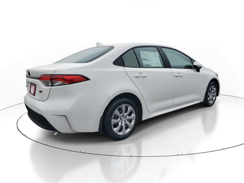 New 2026 Toyota Corolla LE image 6