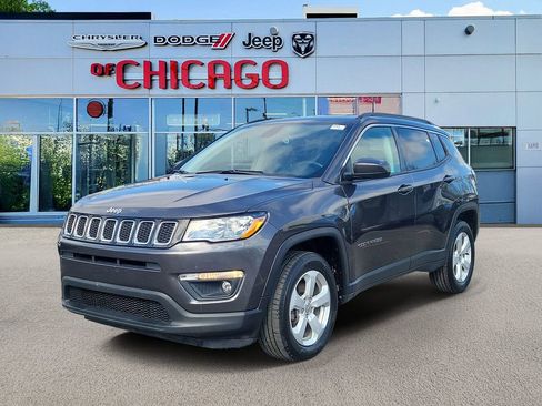 Used 2018 Jeep Compass Latitude w/ Popular Equipment Group image 2