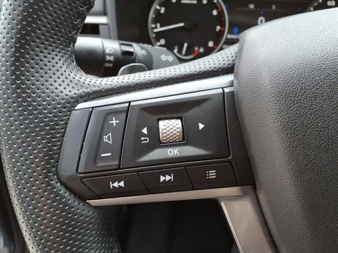 Used 2024 Mitsubishi Outlander SE image 19