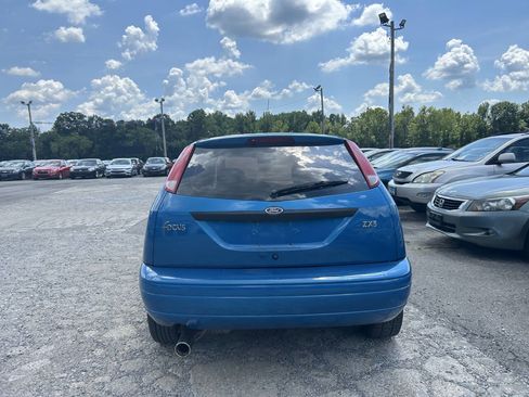 Used 2004 Ford Focus ZX3 Hatchback image 5